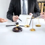 lawyer mediating divorce discussion between separated couple